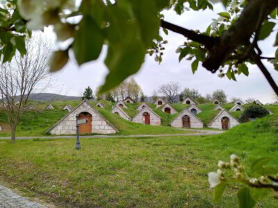 A Tokaji borvidék hercegkúti pincesorainak varázslatos világa