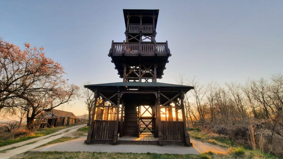A villányi Templom-hegyi kilátó, ahonnan káprázatos a panoráma
