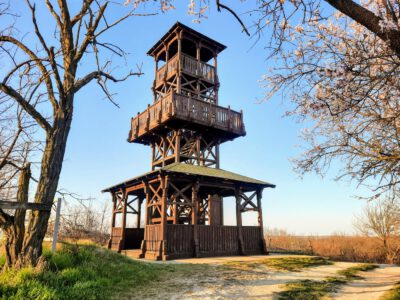 A villányi Templom-hegyi kilátó, ahonnan káprázatos a panoráma