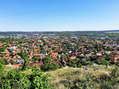 Budaörsi-kopárok, a Budai-hegység kedvelt kiránduló- és vallási emlékhelyei