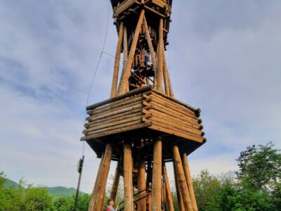 János vára kilátó, ahonnan parádés kilátás nyílik a a hullámzó Zemplénre