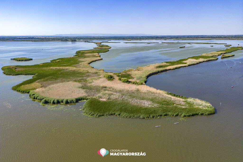 Kizárólag vízi úton közelíthető meg a Tisza-tó legújabb kilátója