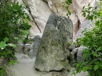 Zelezna-baba-barlang, a vasorrú bába üreg a Zsámbéki-medencében