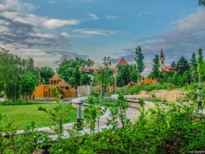 A várpalotai Thury-vár, amely a legyőzhetetlen bajvívóról kapta nevét