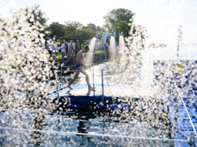 Több mint 12.000 ember ugrott vízbe a jubileumi, 40. Balaton-átúszáson