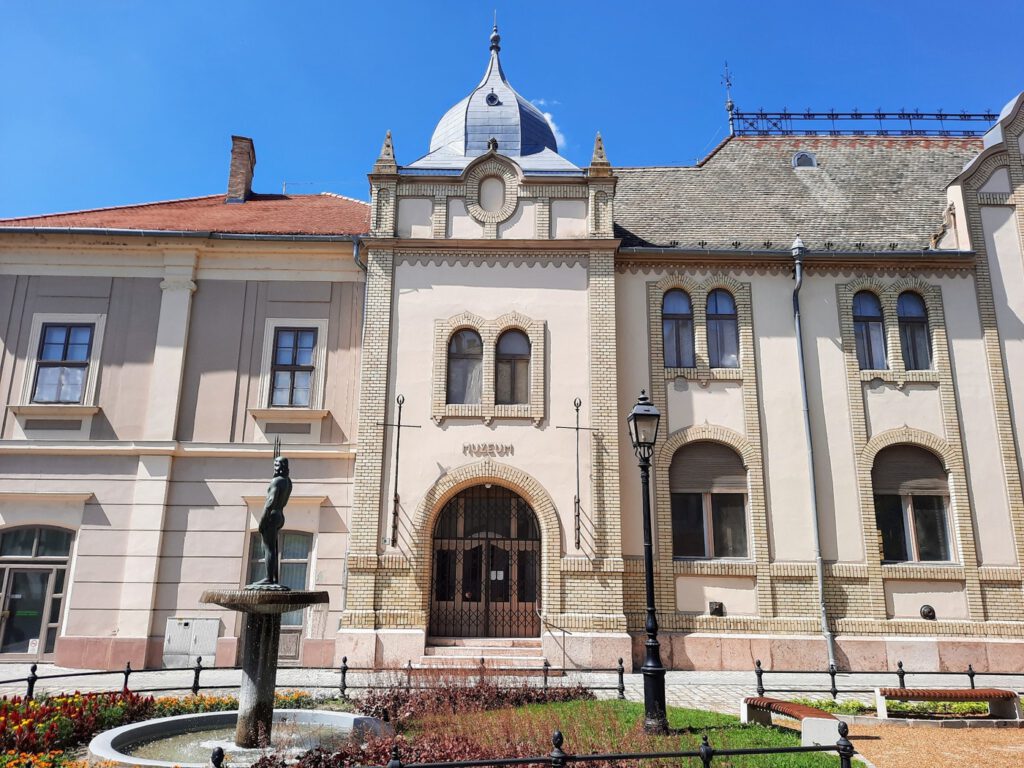 Baja, a Duna partján fekvő határszéli város, amit érdemes felfedezni