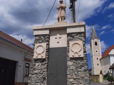 Bozsok, a hagyományait őrző falu az Alpokalja lankáin