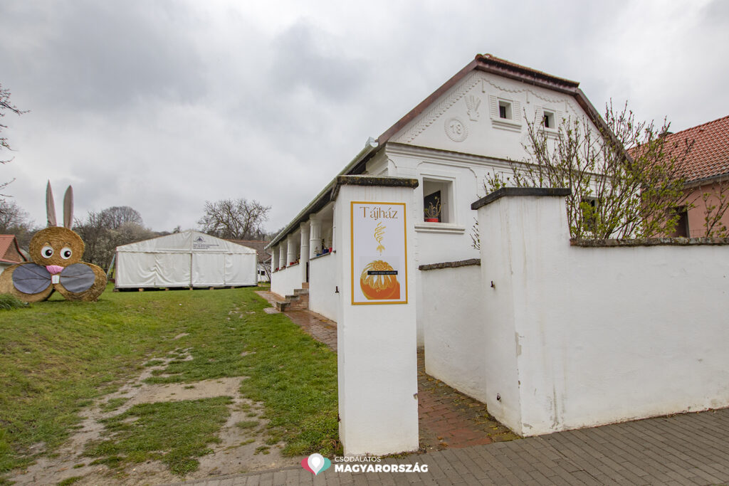 A zengővárkonyi Míves Tojás Múzeum és Szalma-Kincs-Tár