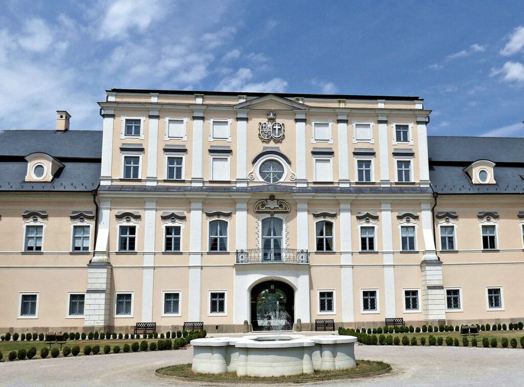 L’Huillier-Coburg kastély, a 300 éves nemesi rezidencia