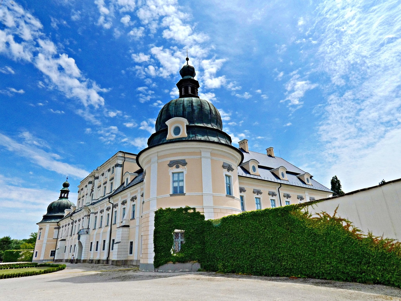 L’Huillier-Coburg kastély, a 300 éves nemesi rezidencia