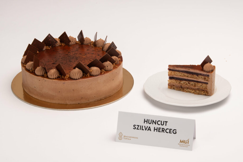 A Huncut szilva herceg nevet viseli 2022-ben Magyarország tortája