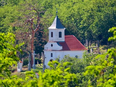 A mecseknádasdi kálvária és a 210 éves Hétfájdalmú Szent Szűz kápolna