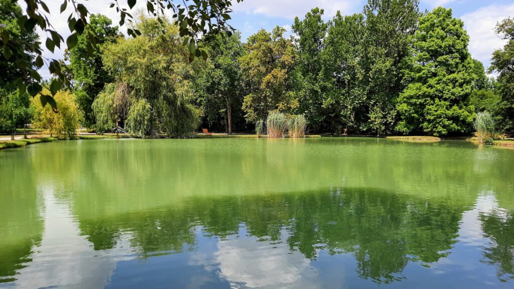 Megszépült és új attrakcióval bővült a szigetvári Zrínyi-vár parkja