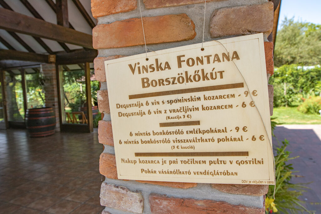 Dobronak, ahol borszökőkút is várja a szomjazót