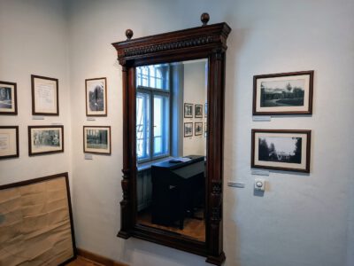 A Dabasi Halász-kastély a Velencei-tó mellett, Kápolnásnyéken