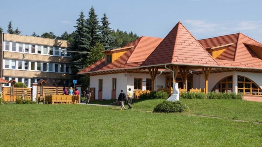 Baglyas-kő Vár Természetvédelmi Látogatóközpont