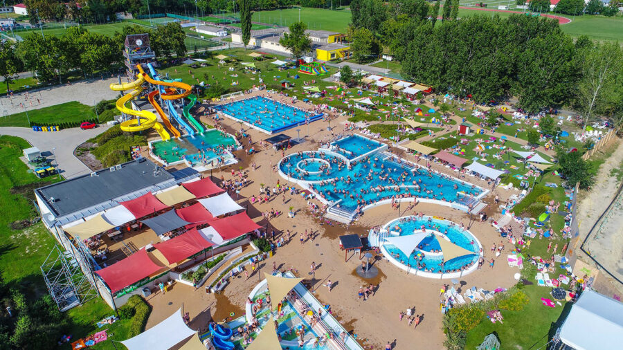 Szekszárdi Családbarát Strand- és Élményfürdő