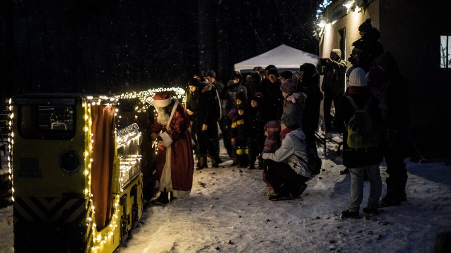 Mikulás és karácsonyi fényvonatozás 2022 Gödöllő