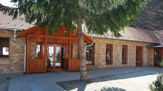 Csingervölgyi Vadaspark és Látogatóközpont, Ajka