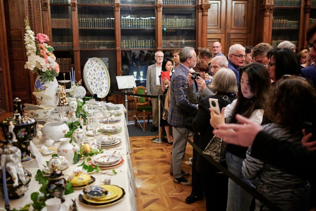 Herendiporcelán-kiállítás nyílt a Magyar Nemzeti Múzeum Széchényi-termében