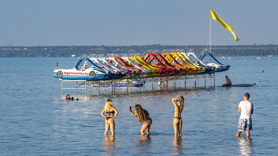 Balatoni strandbelépő árak 2023-ban