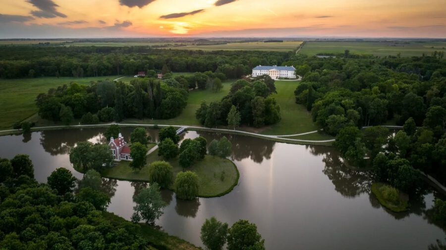 Kastélykert Mozi (Dirty Dancing) Dégen, a Festetics-kastély parkjaban