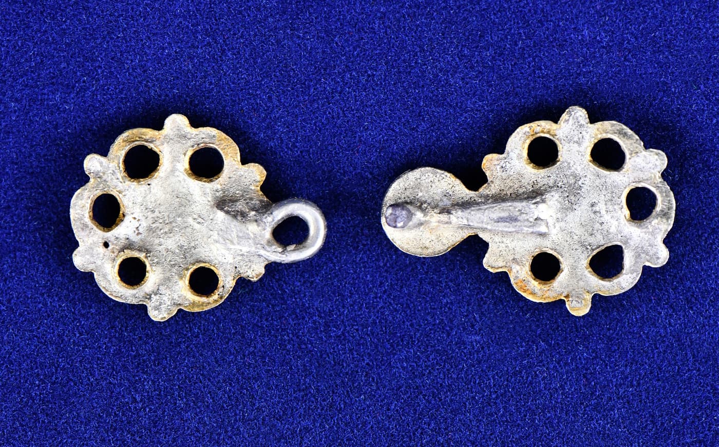 Anjou-kori, 700 éves aranyozott ezüstékszert találtak a visegrádi palotában