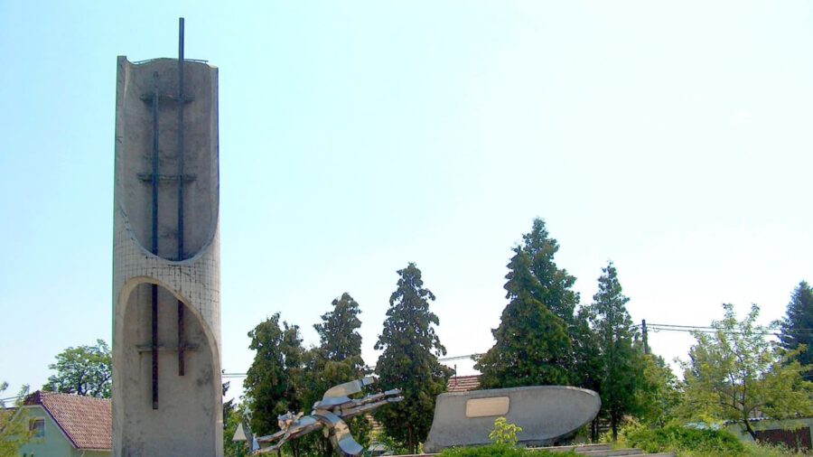 Jubileumi emlékmű Dorog