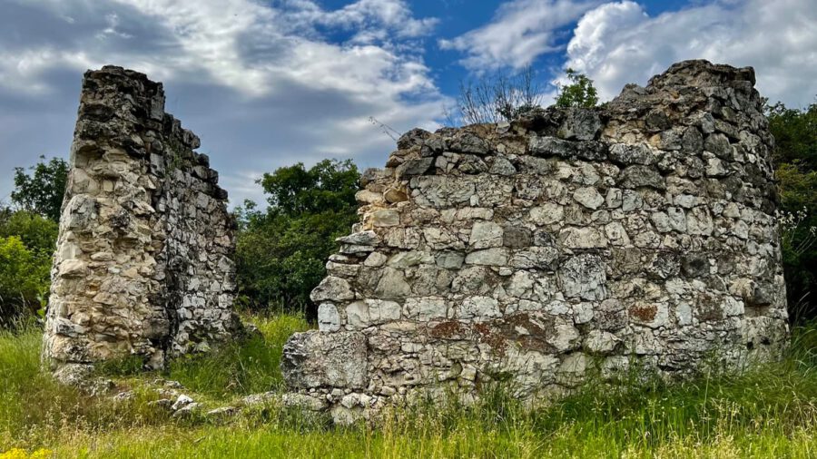 Kerekszenttamási templomrom Zámoly