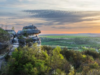 Biatorbágyi Nyakas-kő: tökéletes kirándulóhely a természetbarátoknak