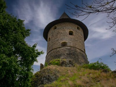 Somoskői vár: történelmi őrszem a magyar-szlovák határon
