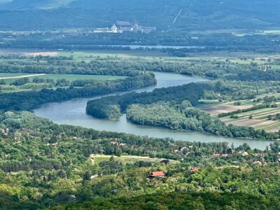 Varázslatos kirándulás Vörös-kőre a Visegrádi-hegységben