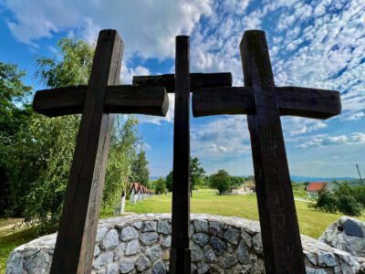 Edelény: kálvária és kilátó a császtai szőlőhegyen