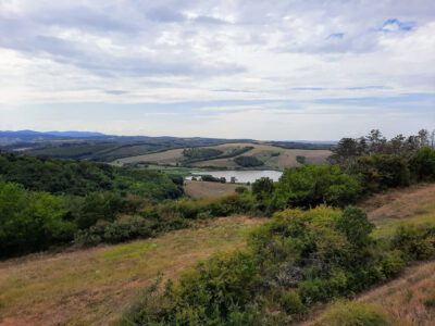 Panorámás élmény a Geresdi-dombságban: a bátaapáti Apponyi-kilátó