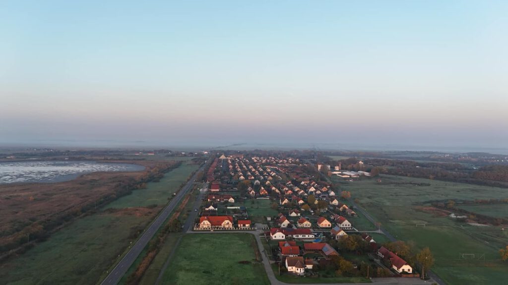 Ködbe burkolózott puszta: Hortobágy egy őszi hajnalon