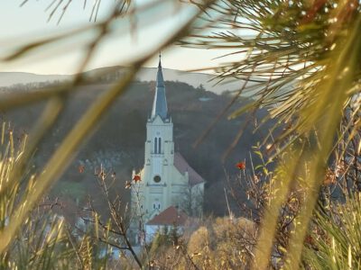 A Hór-völgy kapujában: Cserépfalu varázslatos világa