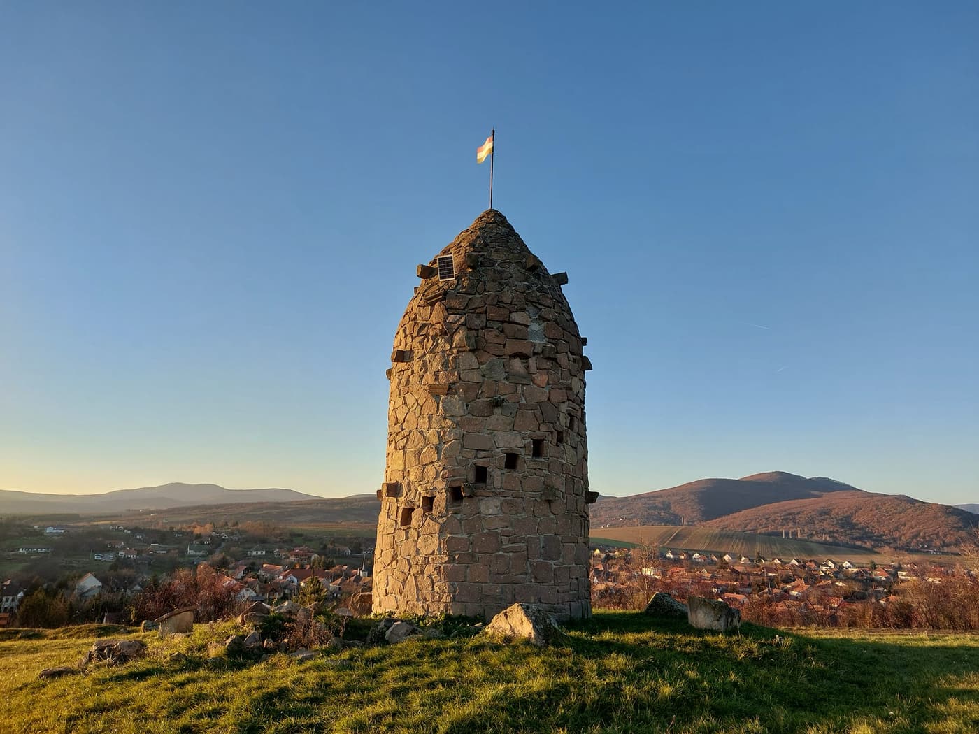 A Hór-völgy kapujában: Cserépfalu varázslatos világa