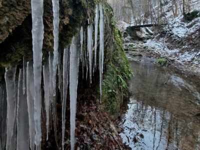 A Mecsek jeges ékszere: az Óbányai-völgy télen