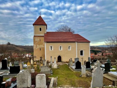 Mecseknádasd és a Szent István-kápolna: egy apró település nagy története
