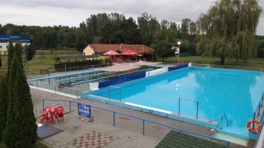 Albertirsai Gyógyvizű Fürdő