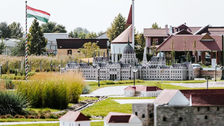 Ezer Év Parkja, Mórahalom