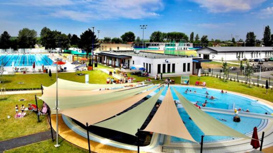 Véső úti Strandfürdő Szolnok