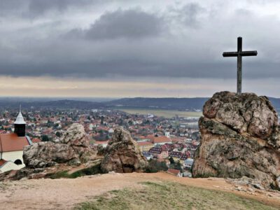 Kápolna a kopárok felett – a budaörsi Kő-hegy öröksége