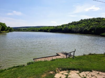 Tolna vármegye nyugodt szigete – a Hőgyészi horgásztó és környéke