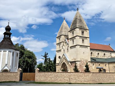 Jáki templom – a magyar középkor egyik legimpozánsabb temploma