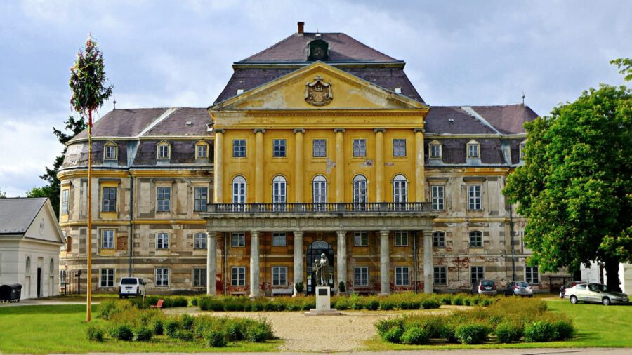Főúri dicsőség és emberség nyomában – A körmendi Batthyány-kastély története