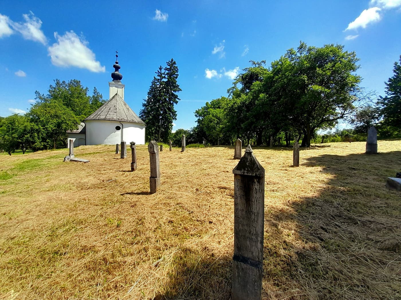 Ahol a múlt ma is él – barangolás a Szennai Skanzenben