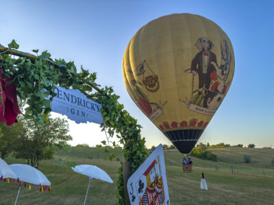 Különleges hőlégballonnal jelent meg a Hendrick’s a Balatonon