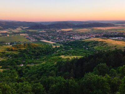 A putnoki Mátyás király-kilátó, ahonnan akár a Tátráig is elláthatsz