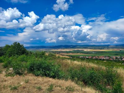 Csodálatos panoráma nyílik Szerencs Aranka-tető kilátópontjáról